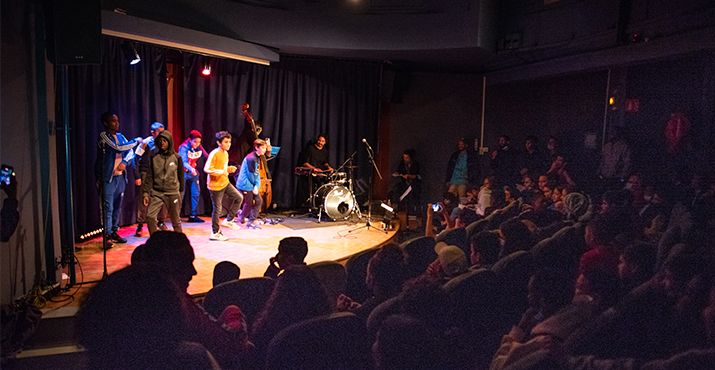 Restitution d'un atelier Oralité par les jeunes ados du centre social et Culturel au théâtre des Malssis